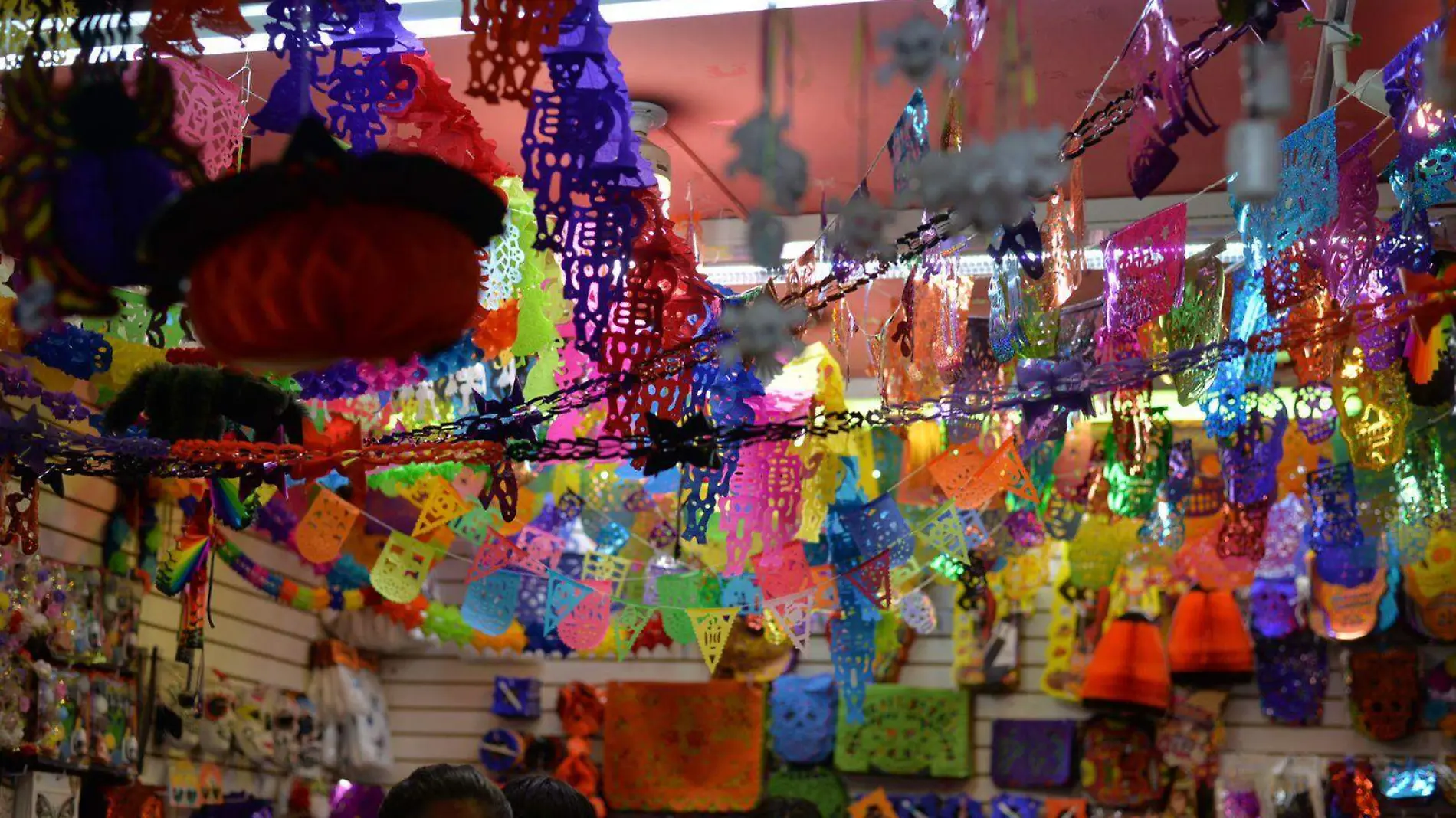 papel picado adornos para altar del día de muertos (13)